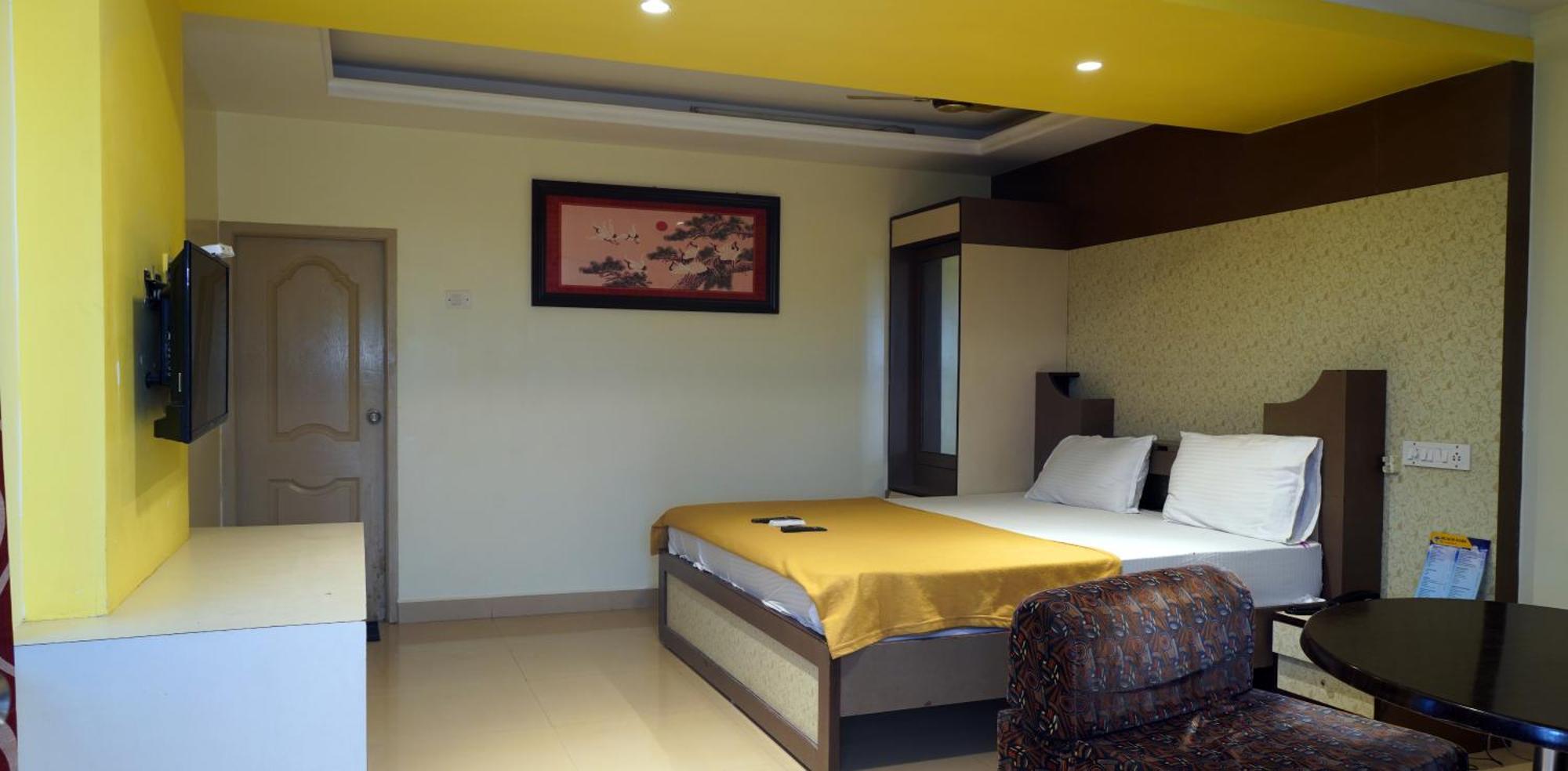 Park Inn Beach Resort Chennai Dış mekan fotoğraf