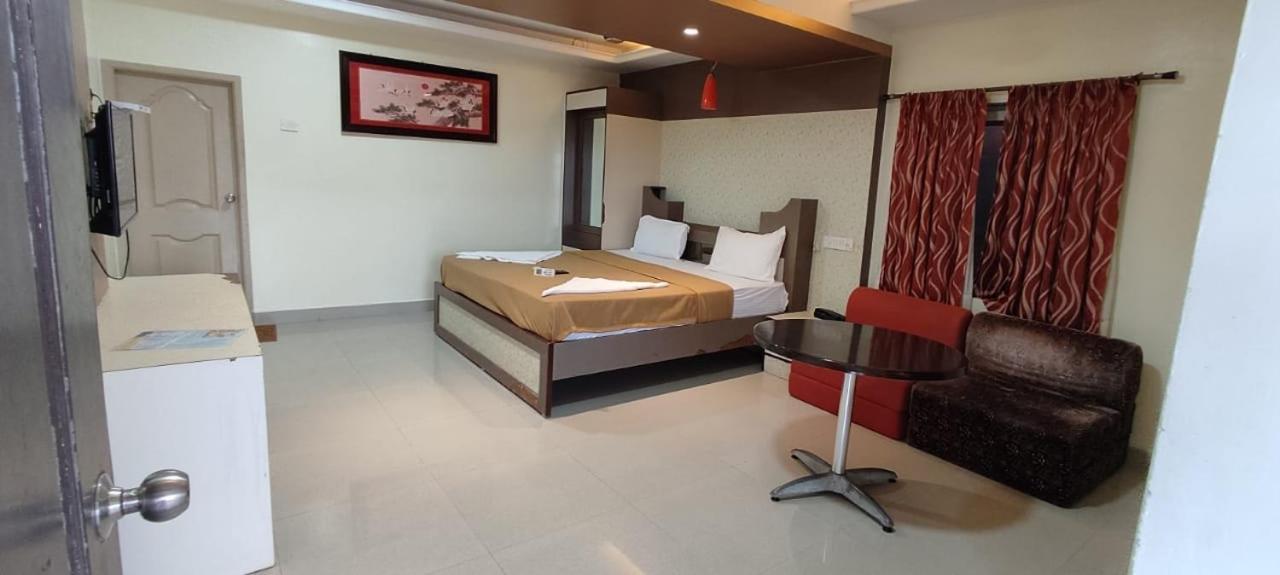 Park Inn Beach Resort Chennai Dış mekan fotoğraf